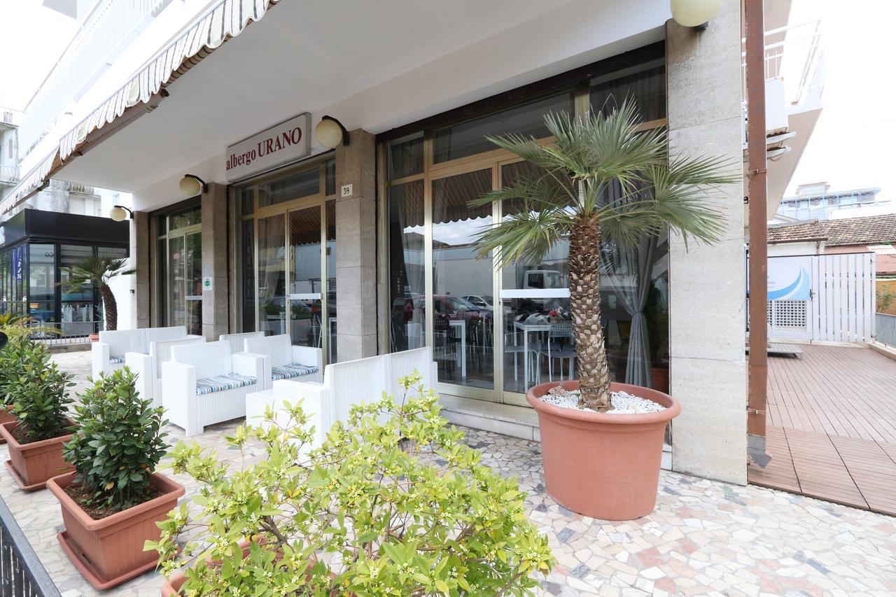 Hotel Urano Cattolica Exterior foto